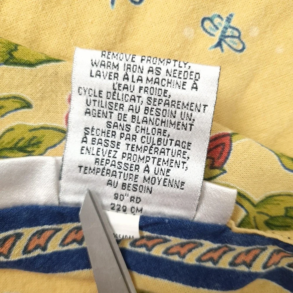 Williams-Sonoma Round Yellow Tablecloth Bees Floral Border Cotton French Country